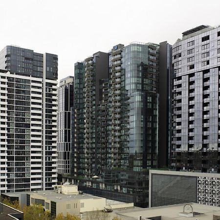 Apartment Next To Public Station, Boxhill Central, 2 Bedrooms, Free Parking And Wifi Box Hill Luaran gambar
