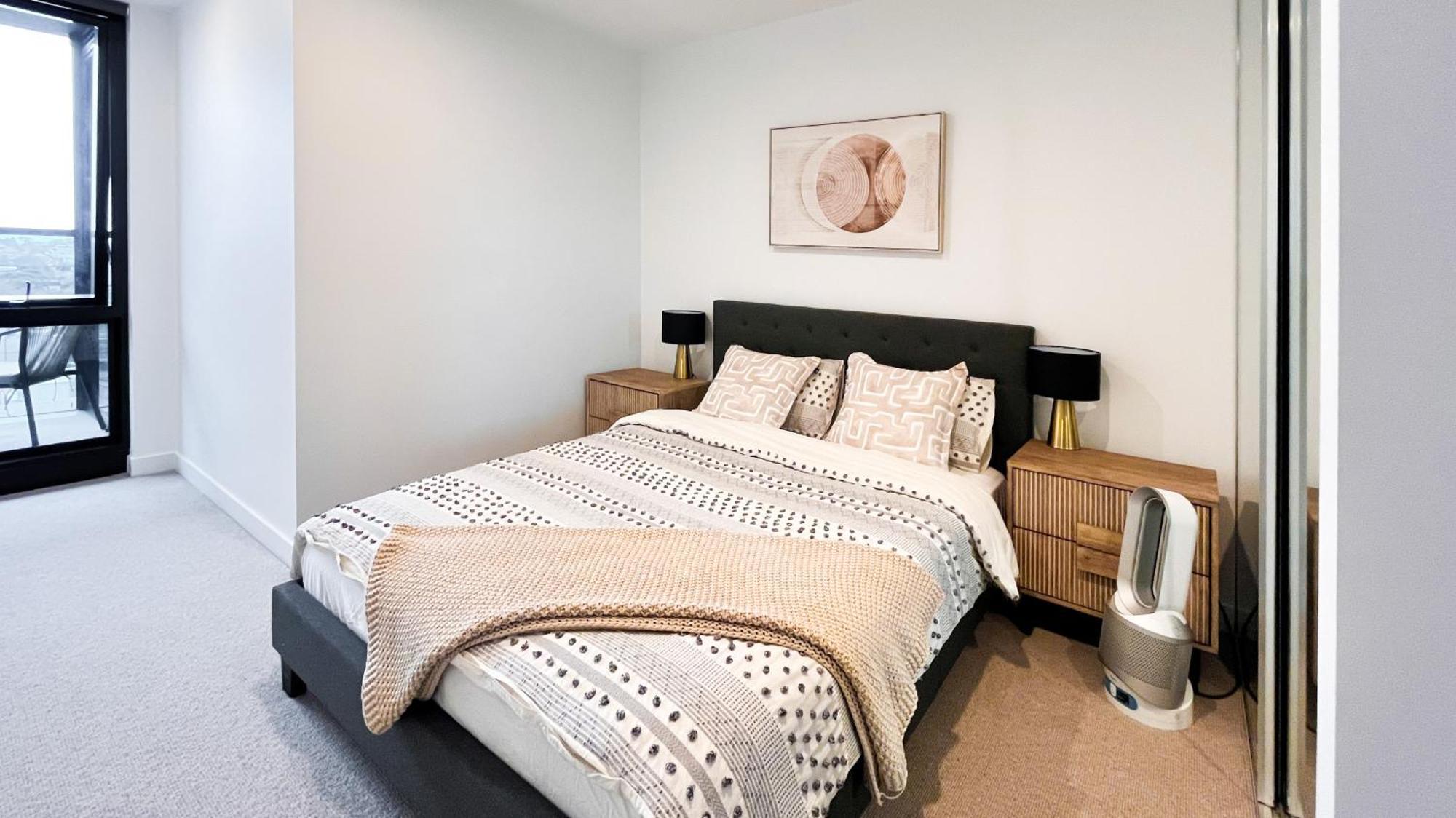 Apartment Next To Public Station, Boxhill Central, 2 Bedrooms, Free Parking And Wifi Box Hill Luaran gambar
